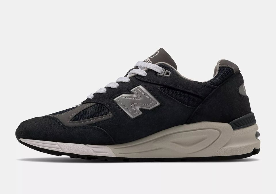 Out Now: New Balance 990v2 Arrives in Classic Black and Navy Colouways ...