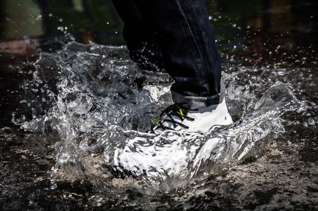 Wet Test: The Converse Chuck Taylor All Star Ii Shield Canvas Braves ...