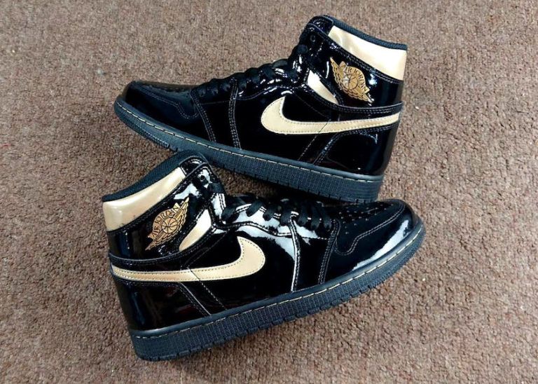 Closer Look: Air Jordan 1 'Black Gold' Brings the Shine