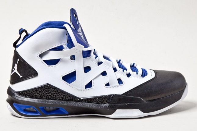 Jordan Melo M9 (White/Blue) - Sneaker 