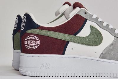Nike Sneakersnstuff Air Force 1 Friends And Family 2