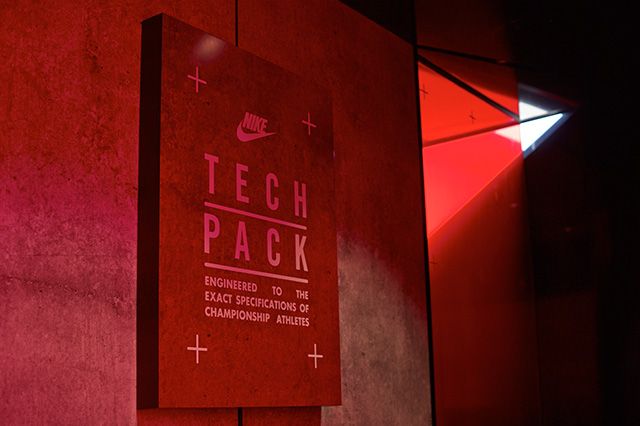 Nike Tech Pack Melbourne 7