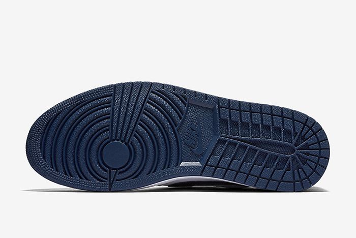 Air Jordan 1 Low Midnight Navy 6