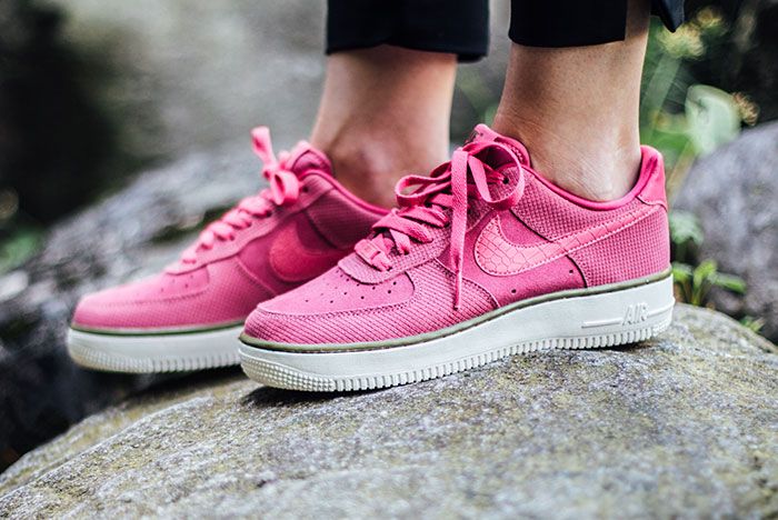 Nike Air Force 1 Low Wmns Pink 1