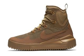 nike free wild suede