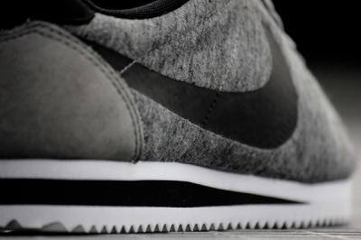 Nike Cortez Tech Fleece Tumbled Grey 5