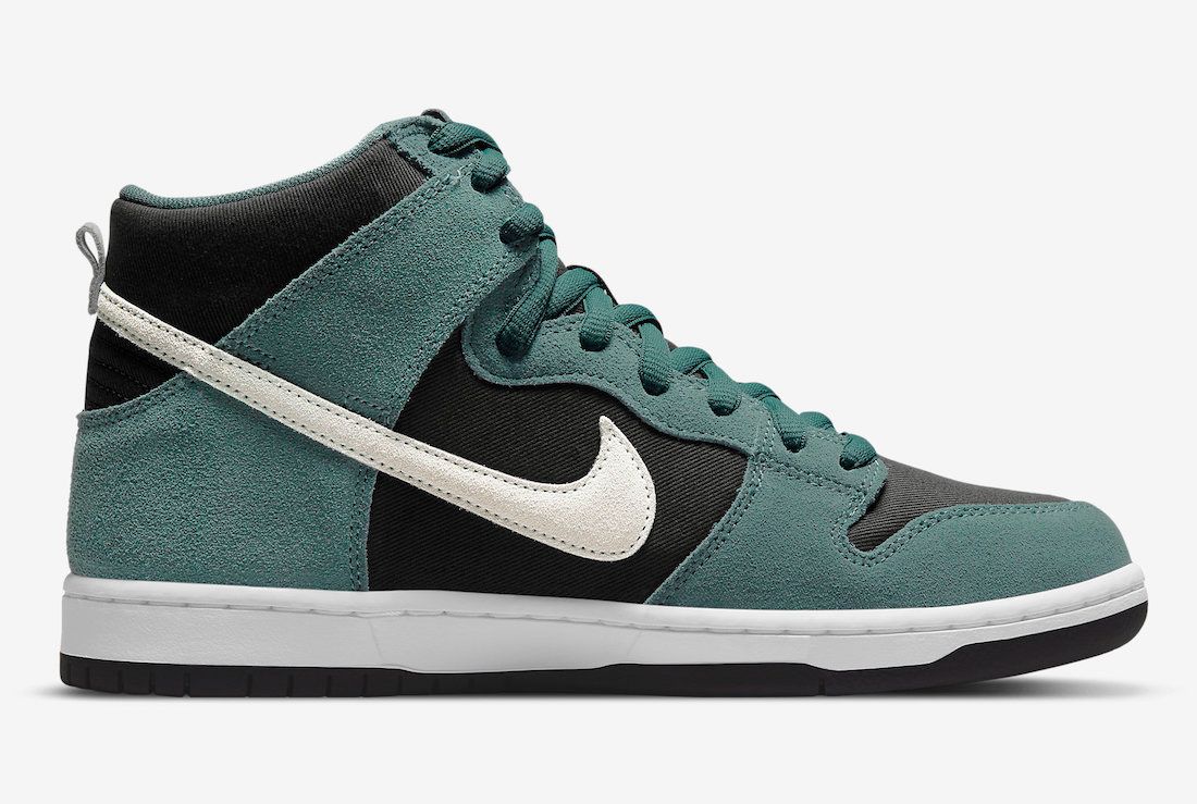 Official Images: Nike SB Dunk High 'Air Zoom' - Sneaker Freaker