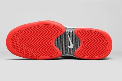Nike Air Oscillate Safari