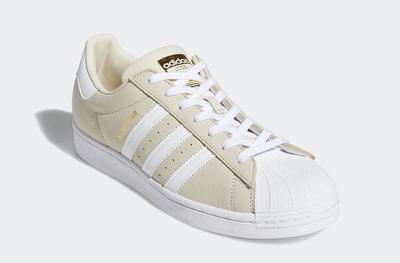 adidas Superstar Clear Brown Angled
