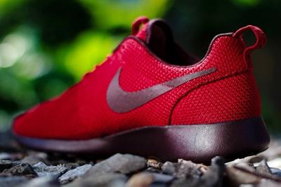Nike Roshe Run Gym Red Deep Burgundy 3