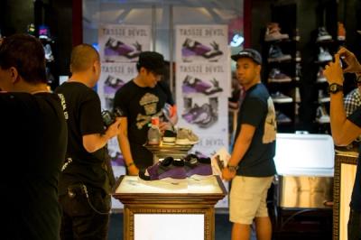 Sneaker Freaker X New Balance 998 Tassie Devil Limited Edt Launch Devil Store 1