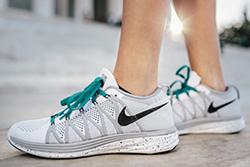 Nike Wmns Running Dc Collection Thumb