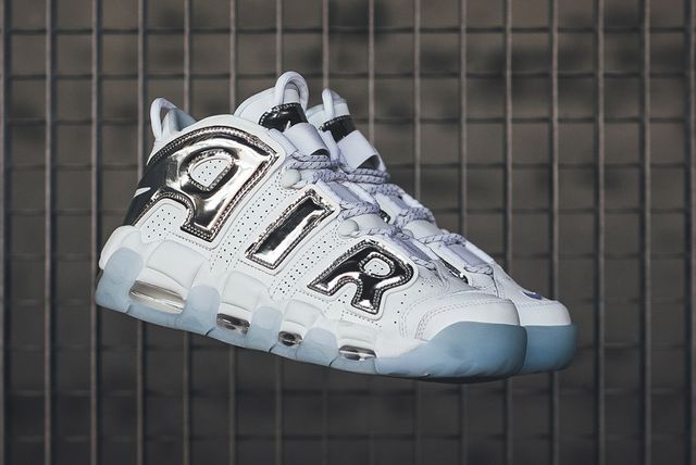 uptempo chrome white