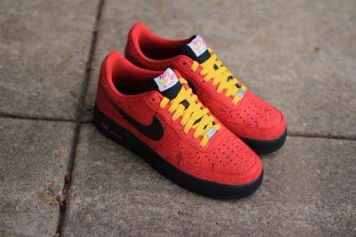 Nike Air Force 1 University Red Paisley 2