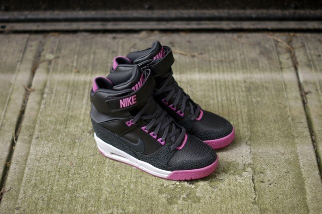 fregar Señal por supuesto Nike Revolution Sky Hi (Purple Safari) - Sneaker Freaker