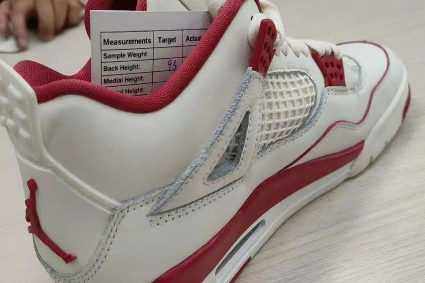 Air Jordan 4 'Sierra Red'