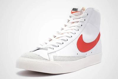 Nike Blazer Mid Vintage 77 Red White Front Shot 4