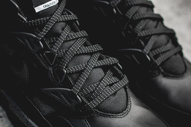 nike air trainer sc high triple black