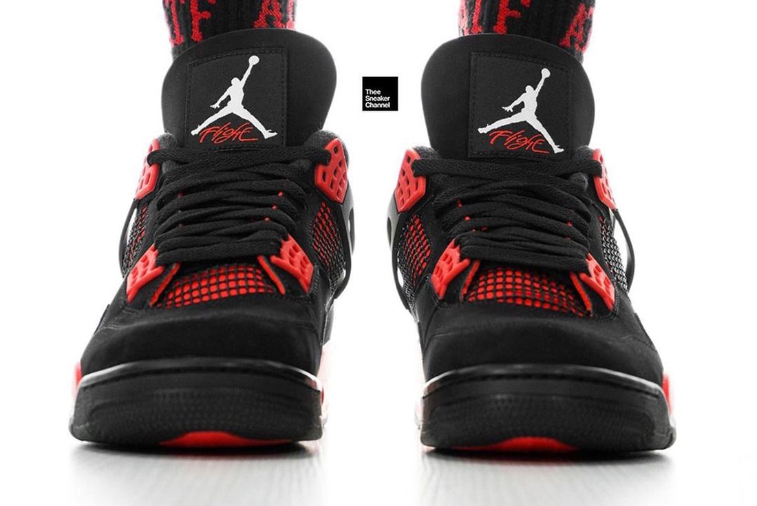 Air Jordan 4 ‘Red Thunder’ on foot