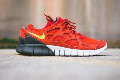 Nike Free Run 2 Light Crimson 2