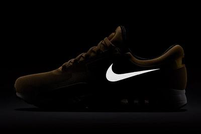 Nike Air Max Zero Metallic Gold 1