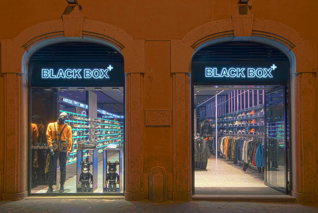 Black Box, Rome