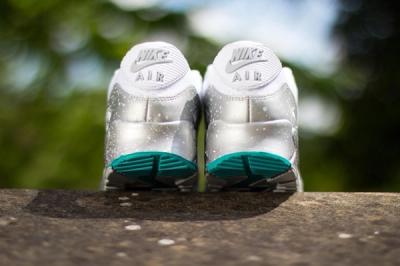 Nike Air Max 90 Speckle White Metallic Silver Turbo Green 3