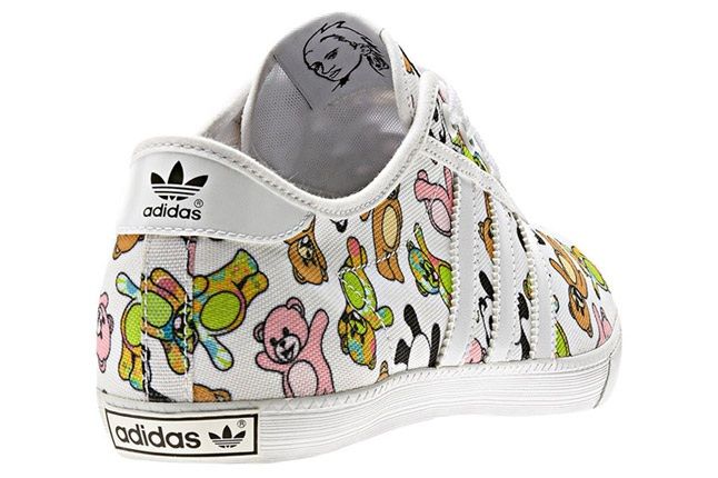 Jeremy Scott X adidas Originals (Bear Print)