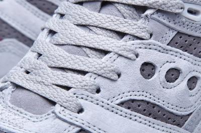 White Mountaineering X Saucony Courageous Detail 1