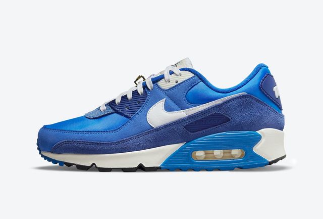 blue and white air max 90