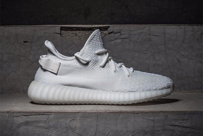 Adidas Yeezy Boost 350 V2 Triple Whitefeature