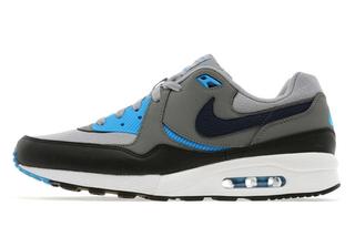 size exclusive air max light