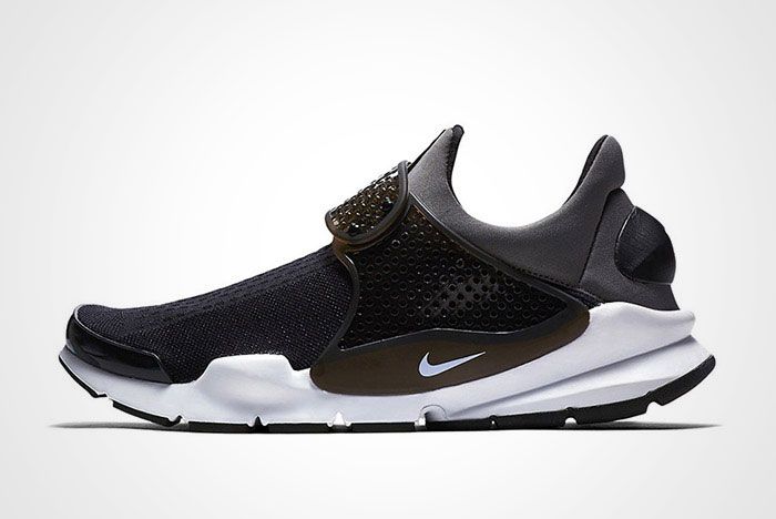 sock dart black