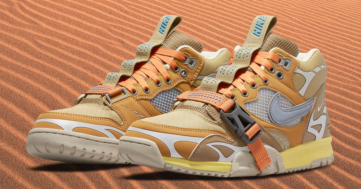 nike air trainer 3 on feet