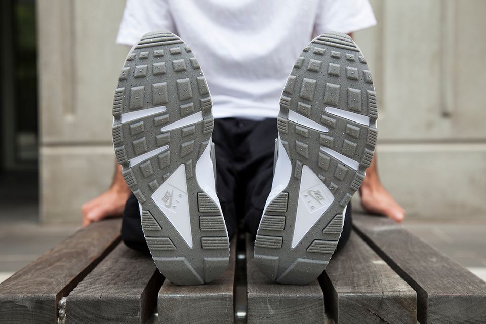 lady foot locker huaraches