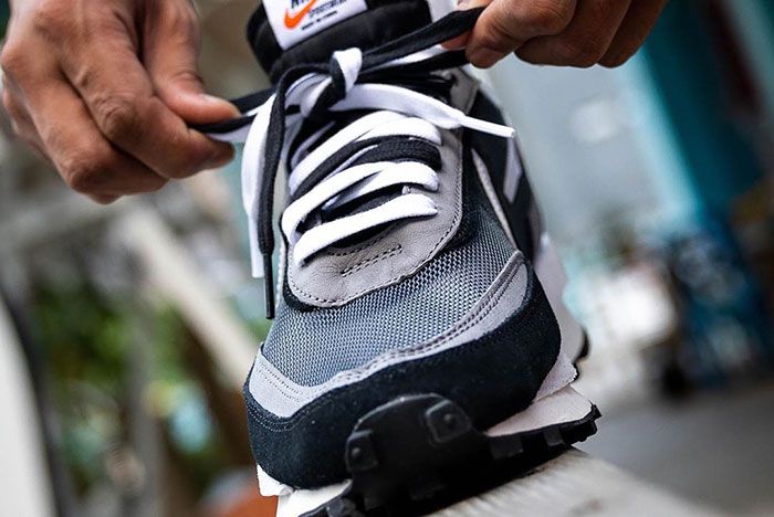 Sacai Nike Ldwaffle Black White Grey On Foot1