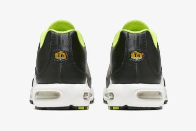 Nike Air Max Plus Tn Se Volt Ci7701 700 Release Date Heel