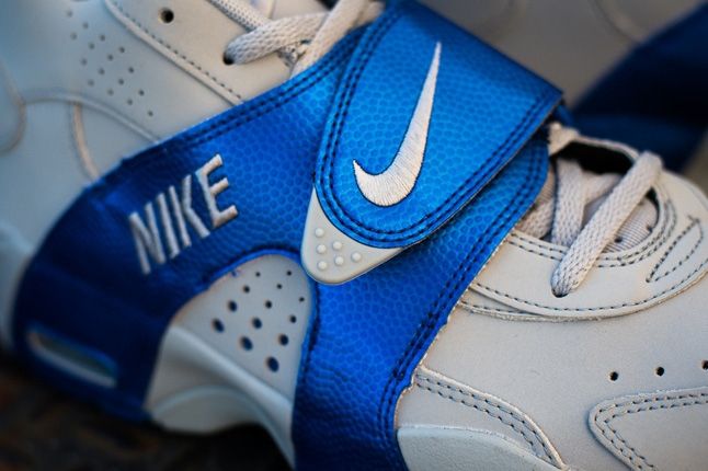 Nike Air Veer Game Royal Midfoot Detail