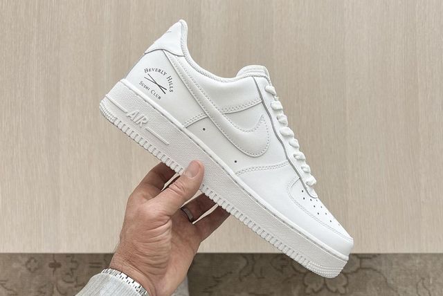 sneakeraid air force 1