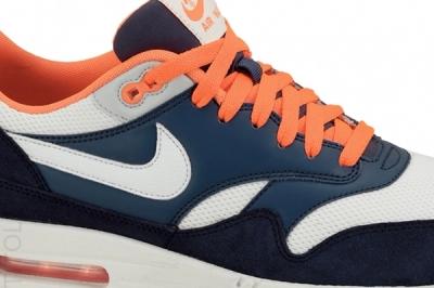 Nike Am1 Essentials Orange Turquoise Midfoot Detail 1