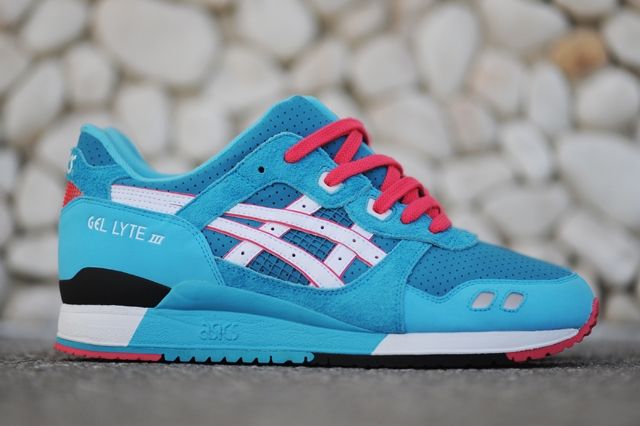 asics bait teal dragon