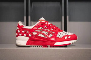 Hello best sale kitty asics