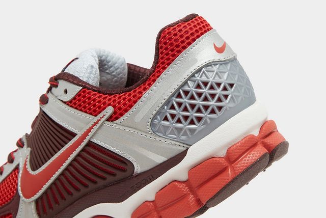 nike vomero 14 burgundy