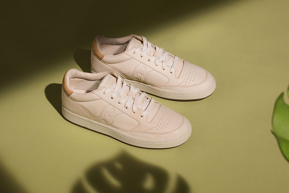 The Saucony 'Veg Tan' Pack is Patina-Friendly - Releases