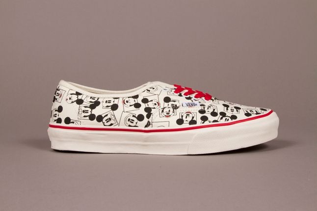 Vault By Vans X Disney Og Authentic Lx Mickey Square Classic White Adult Fall 2013 1