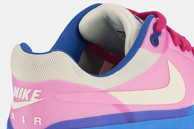 Air max hyperfuse top pink and blue