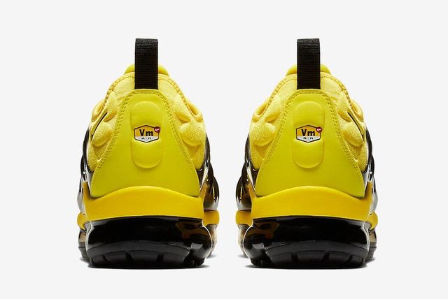 vapormax plus bumblebee