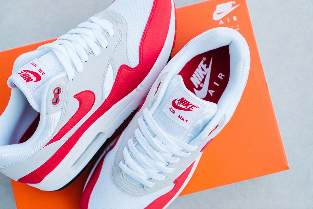 anniversary red air max 1