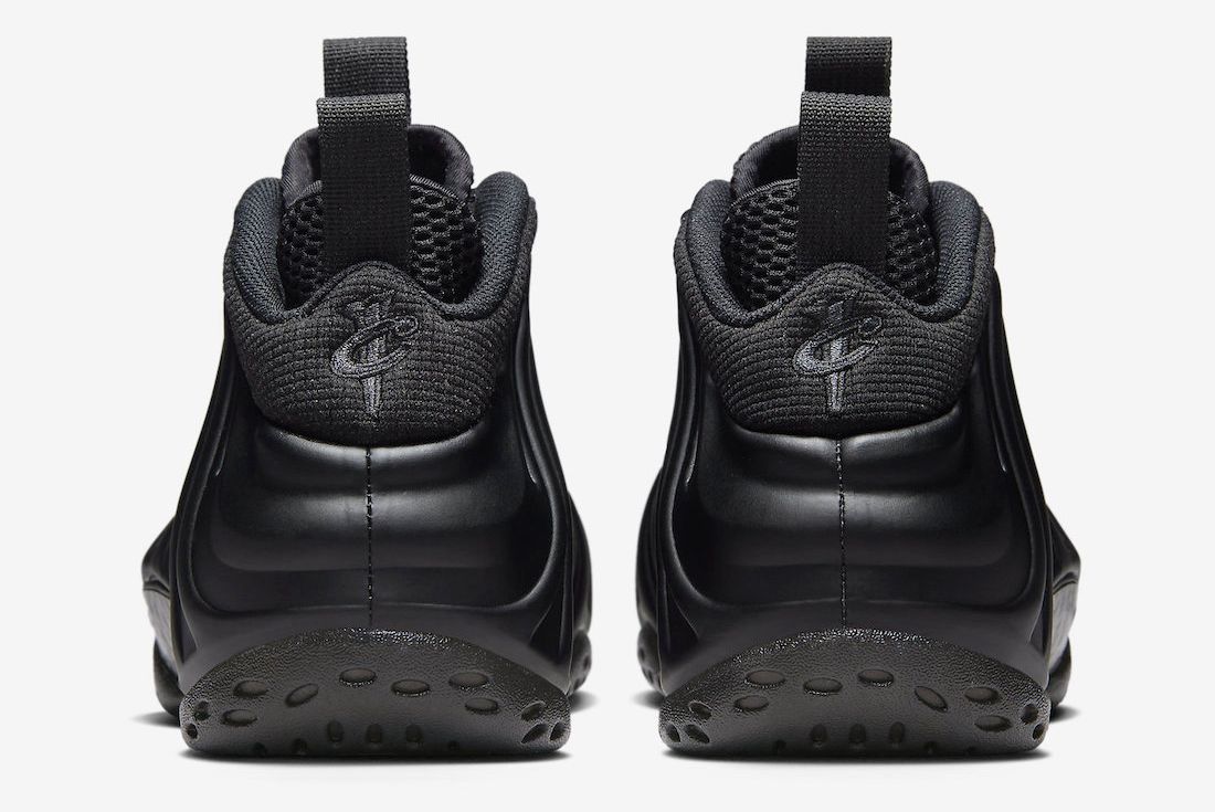 The Nike Air Foamposite One 'Anthracite' Returns in December - Sneaker ...