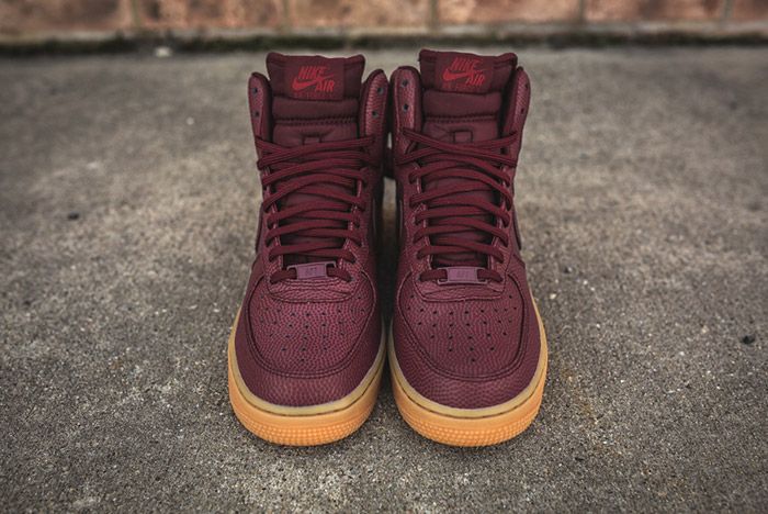 Nike Air Force 1 SE Wmns Night Maroon Releases